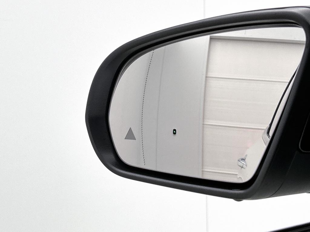 Mercedes-Benz Gla-klasse 180 business solution amg | premium plus pakket | 