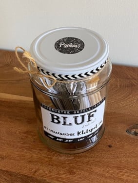 Kletspot BLUF