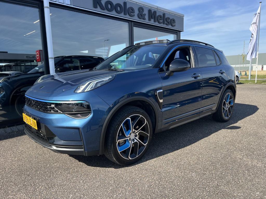 Lynk & Co 01 1.5 261pk phev 7dcth , pano dak , 360gr camera , carplay