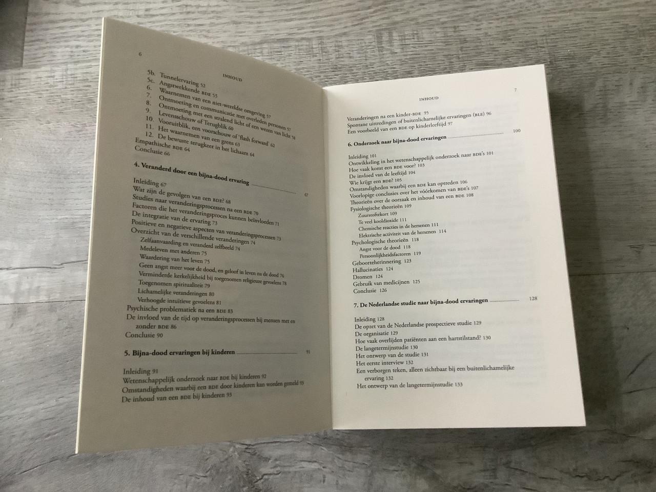 Eindeloos Bewustzijn - bijna doodervaring  - Pim van Lommel