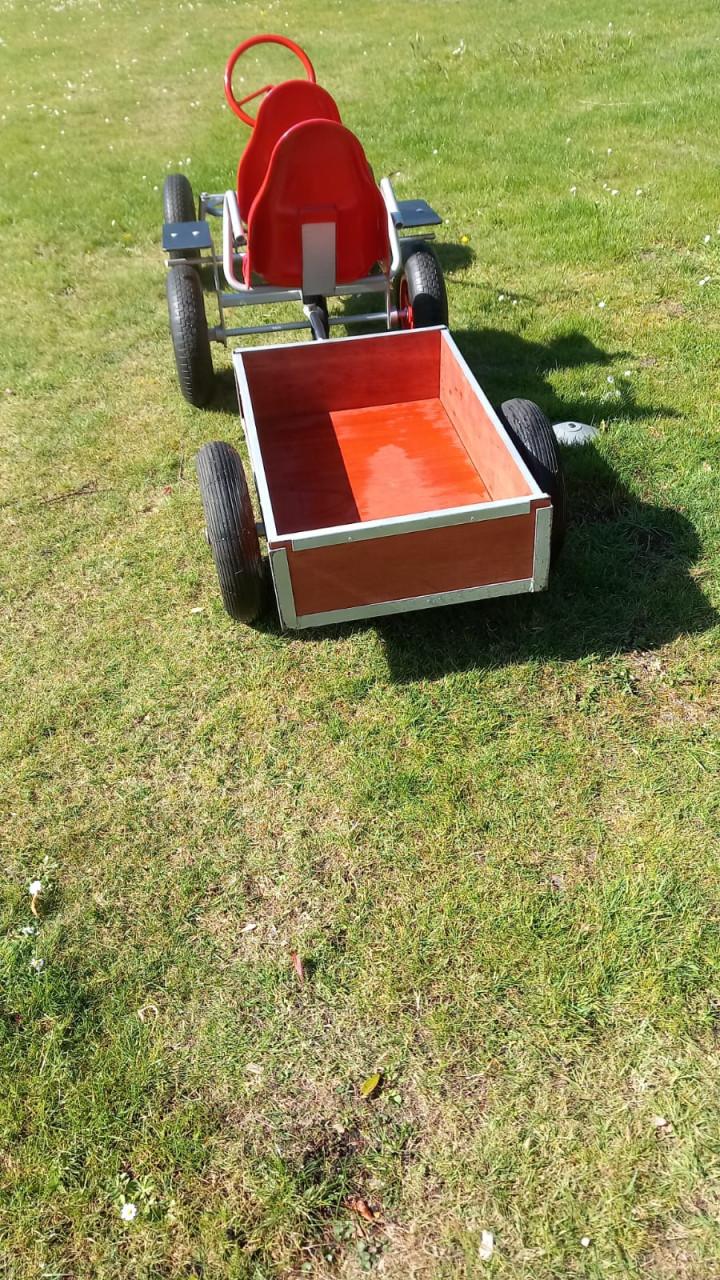 Skelter met aanhanger