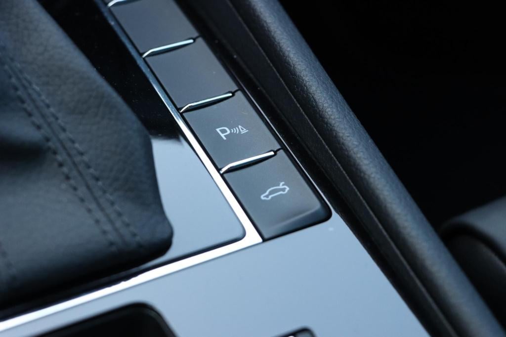 Skoda Superb combi 1.4 tsi laurin & klement 218pk dsg6 | lederen bekleding 