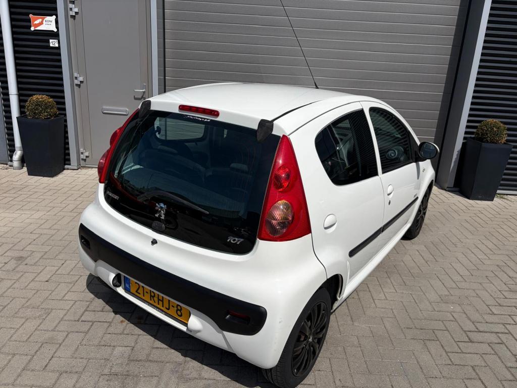 Peugeot 107 1.0-12v xs/80.000 nap/airco/2e eigenaar/leuke auto/