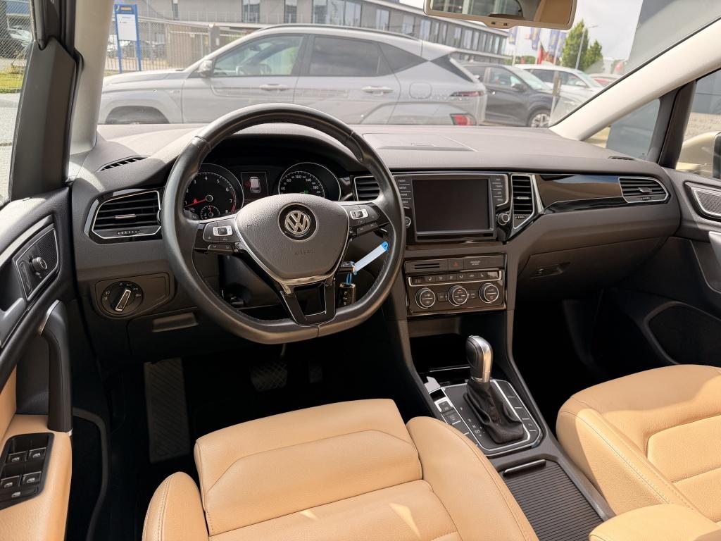 Volkswagen Golf Sportsvan 1.2 tsi highline dsg automaat | leder | trekhaak!