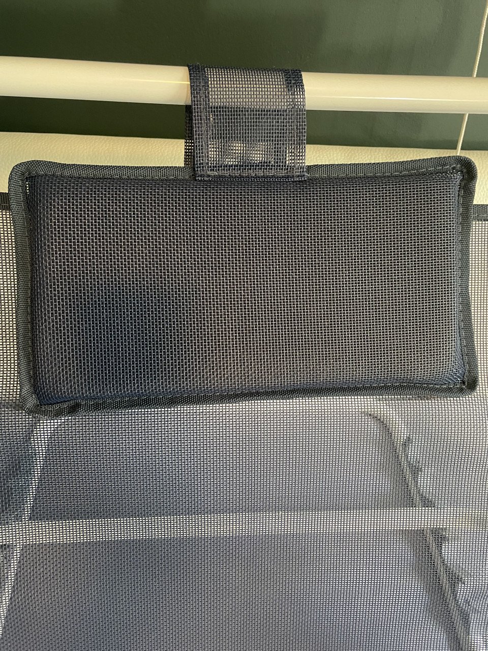 Inklapbare ruggesteun bed