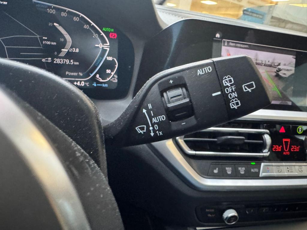 BMW 3-serie touring 330e high executive m-sport