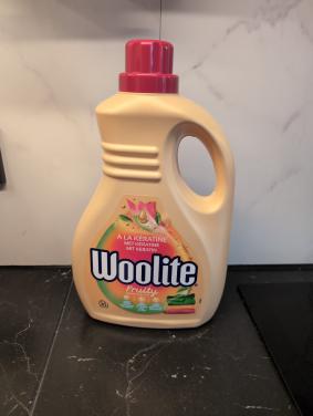 Wasmiddel Woolite gratis ophalen in Goes