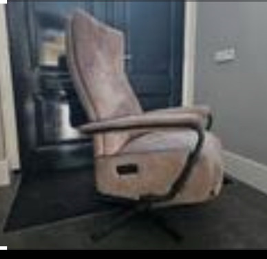 Te koop elektrische relaxfauteuil