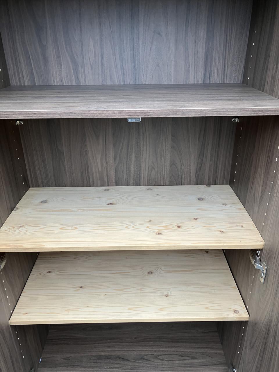 Houten draaideurkast