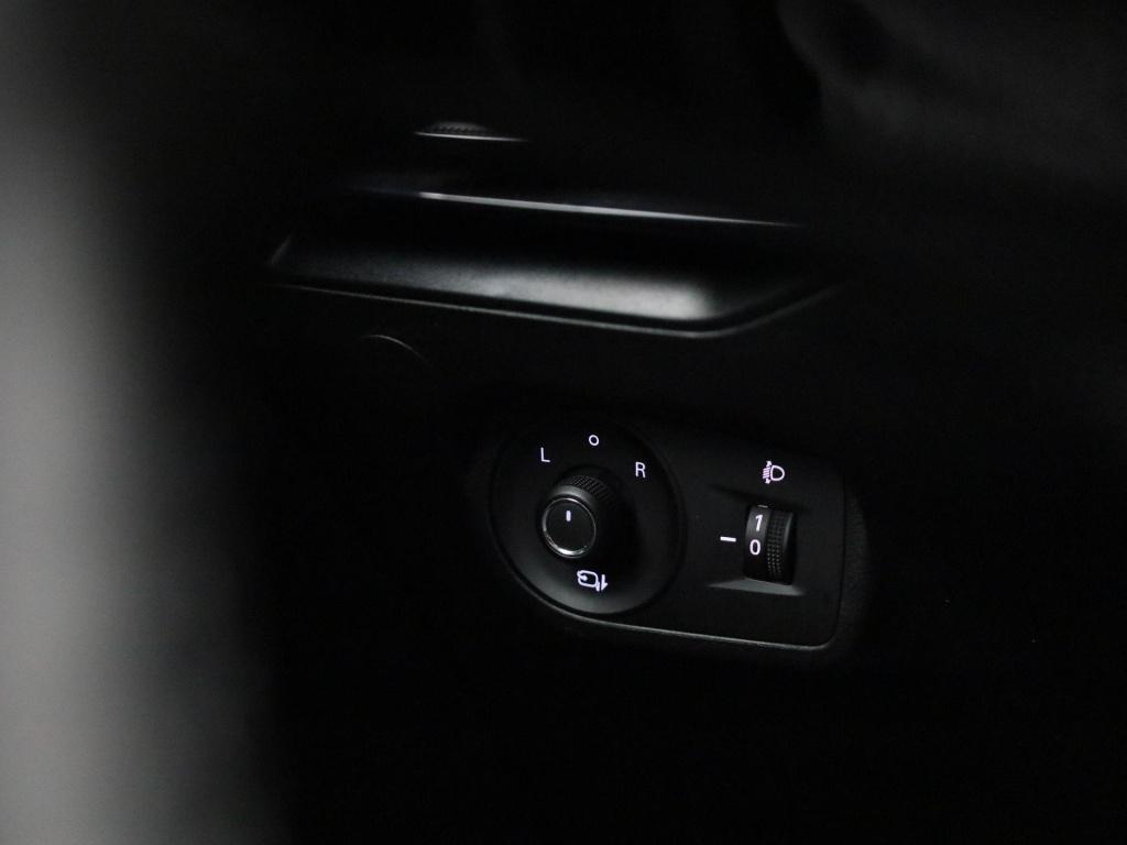 MG Mg4 64 kwh luxury | automaat | navigatie | climate control | apple carpl