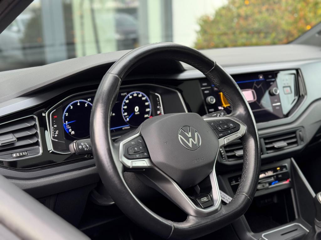 Volkswagen Taigo 1.0 tsi r-line * panoramadak * camera * led * clima