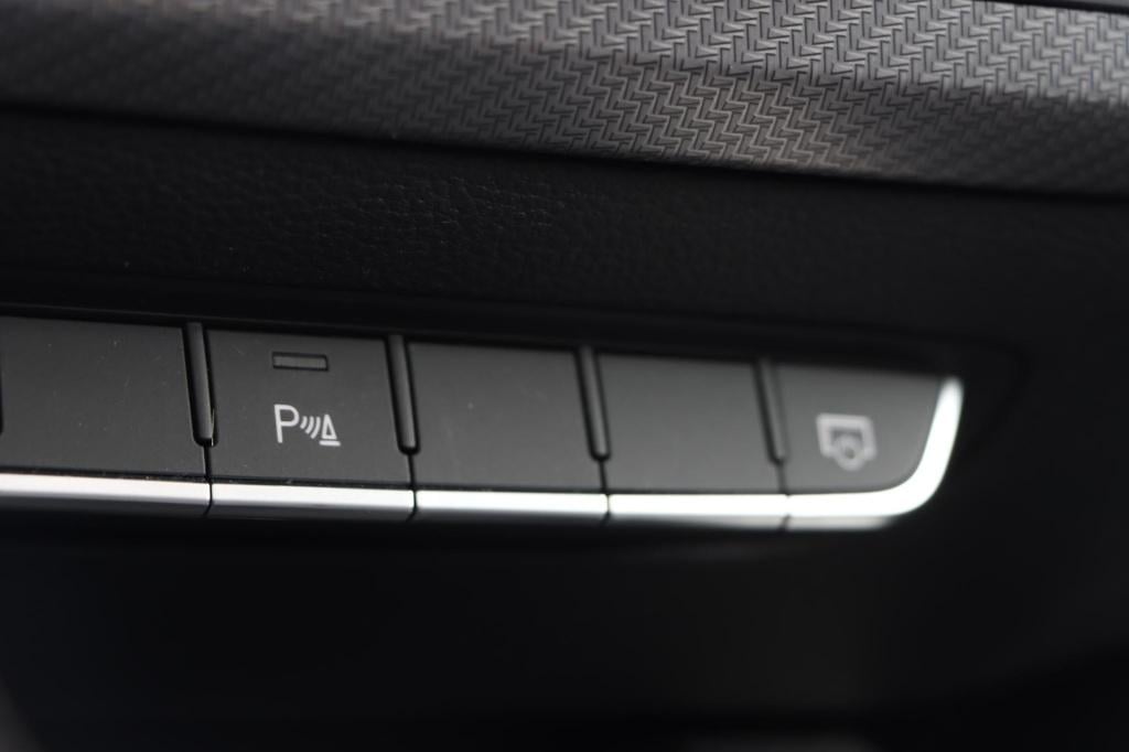 Audi Rs4 avant 2.9 tfsi quattro 450pk tiptronic | lederen massagestoelen | 