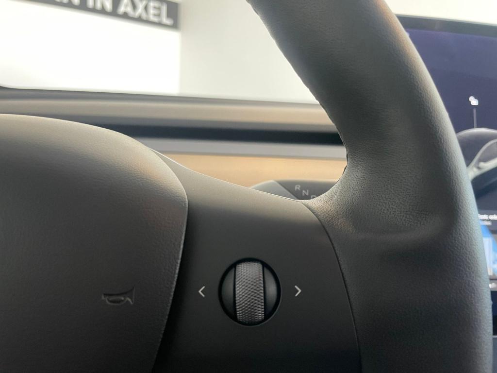 Tesla Model Y long range awd 75 kwh