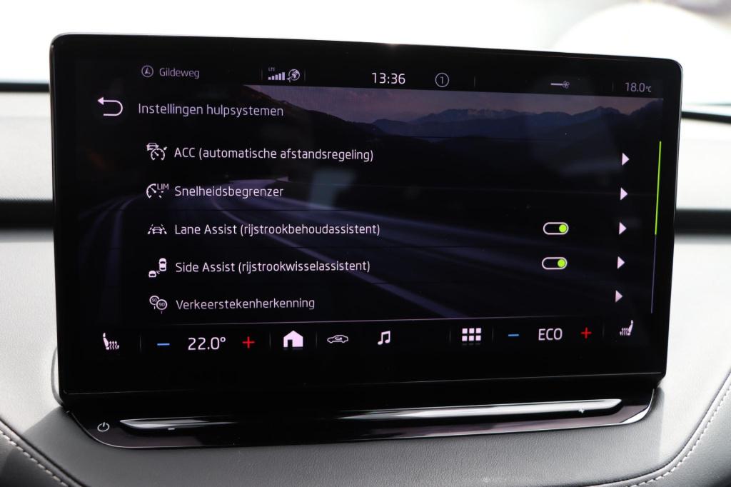 Skoda Enyaq Iv 60 sportline 58kwh 180pk | soh 93,9% |