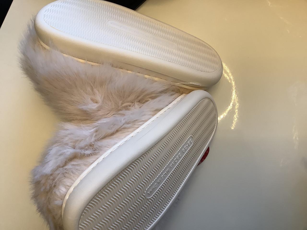 Partij luxe sloffen en voetverwarmers van Angry bird.  ( partij 53)