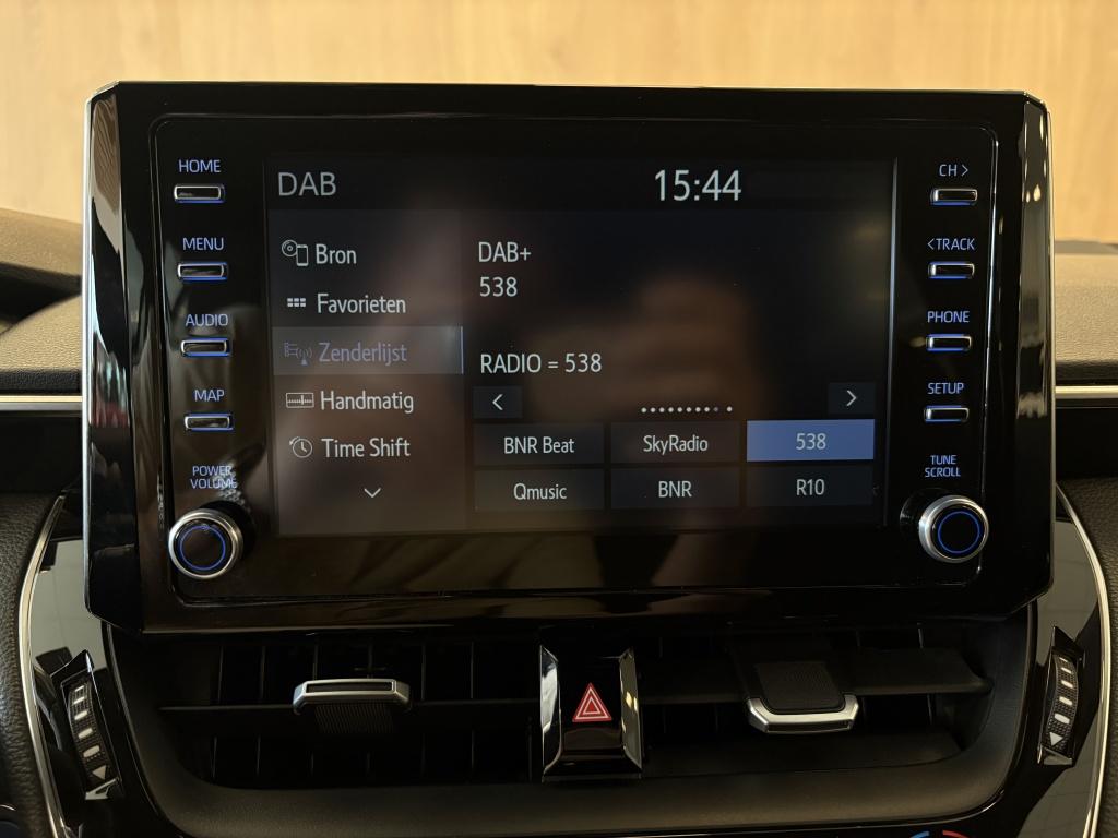 Toyota Corolla 2.0 180pk hybrid style limited | stuur+ stoel.verw | camera|
