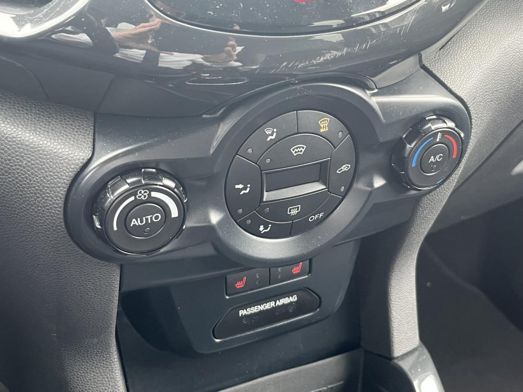 Ford Ecosport 1.0 ecoboost titanium | climate control | parkeersensoren ach