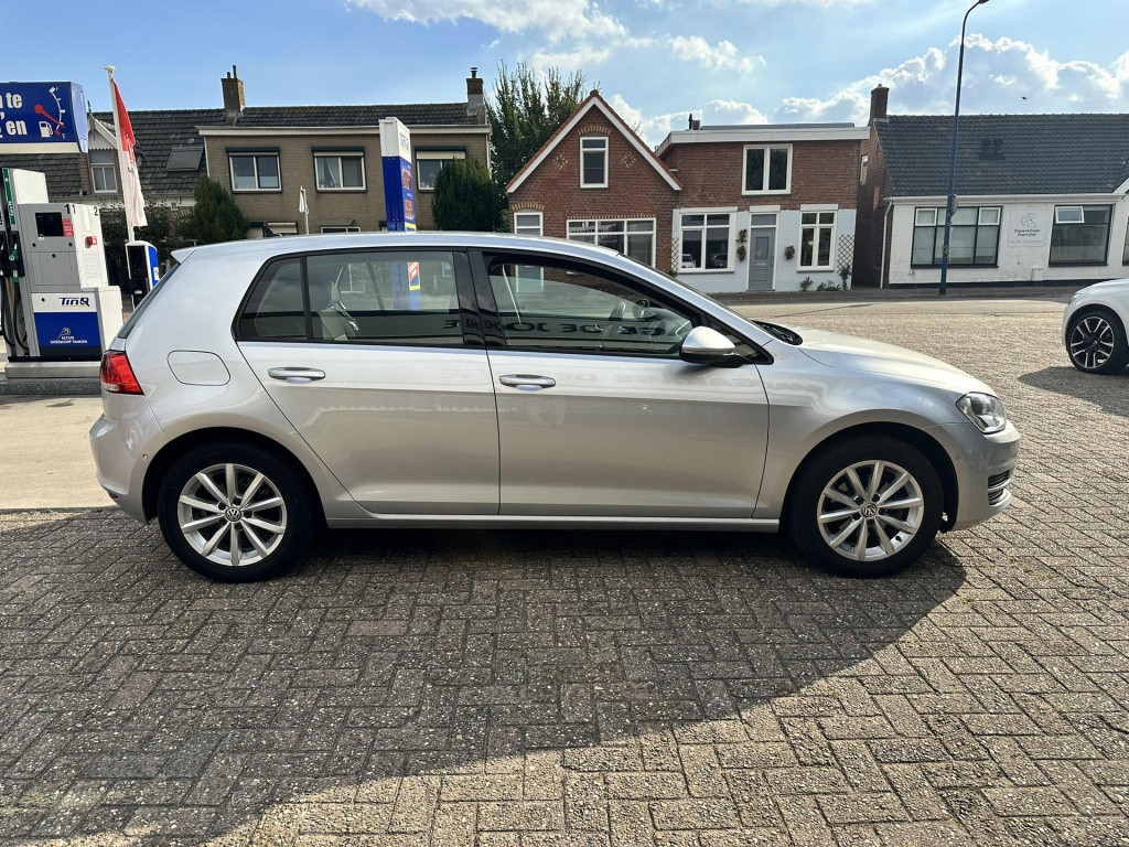 Volkswagen Golf 1.2 tsi trendline climate | adaptive cruise control | park 