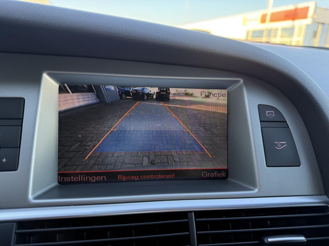 Audi A6 allroad quattro - 3.2 V6