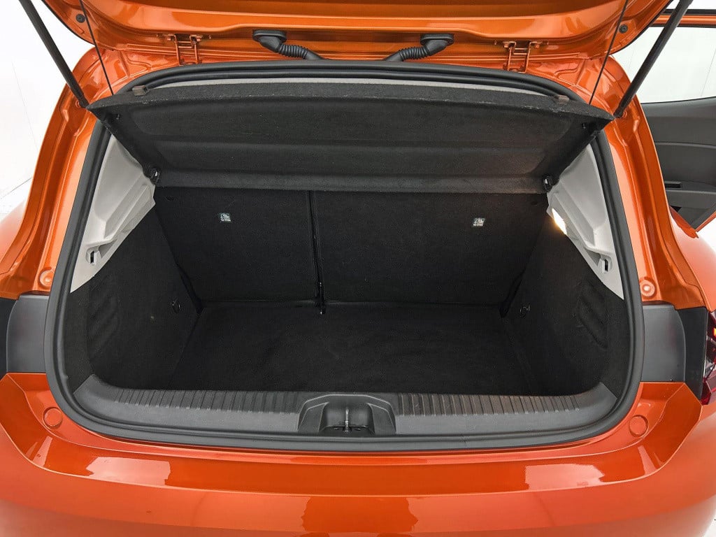 Renault Clio 1.0 tce zen | parkeer sensoren | cruise control | navigatie | 