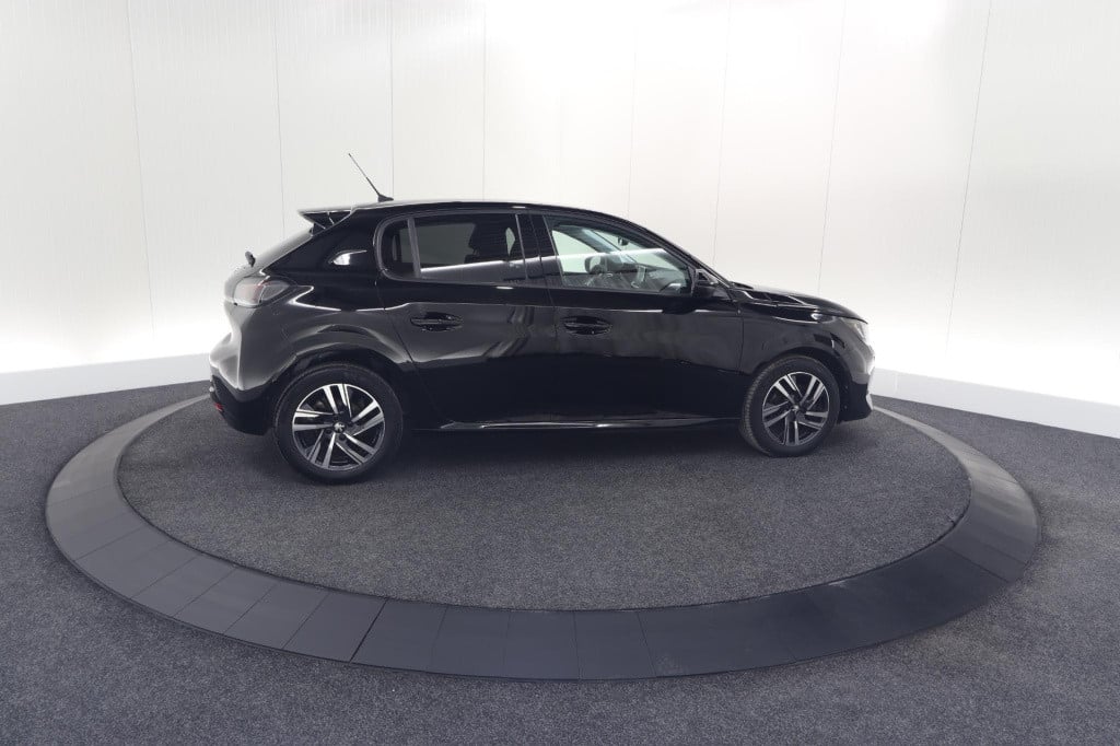 Peugeot 208 puretech 100 allure pack | camera | apple carplay | stoelverwar