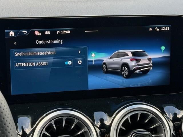 Mercedes-Benz Gla-klasse 200 business solution amg l panoramadak l mbux l m