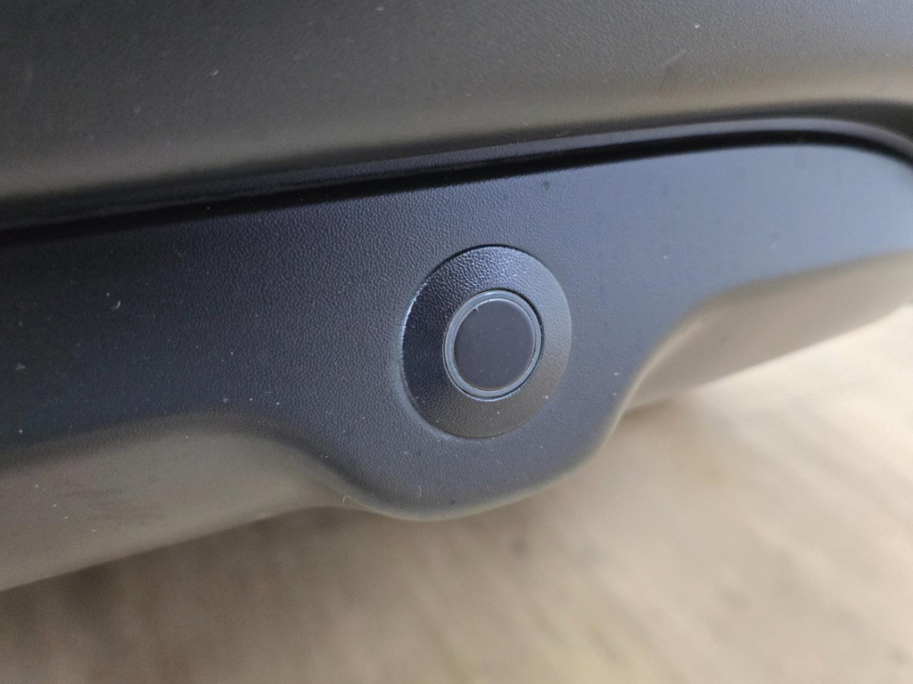 Nissan Qashqai occasion automaat 1.2 connect edition met parkeercamera en p
