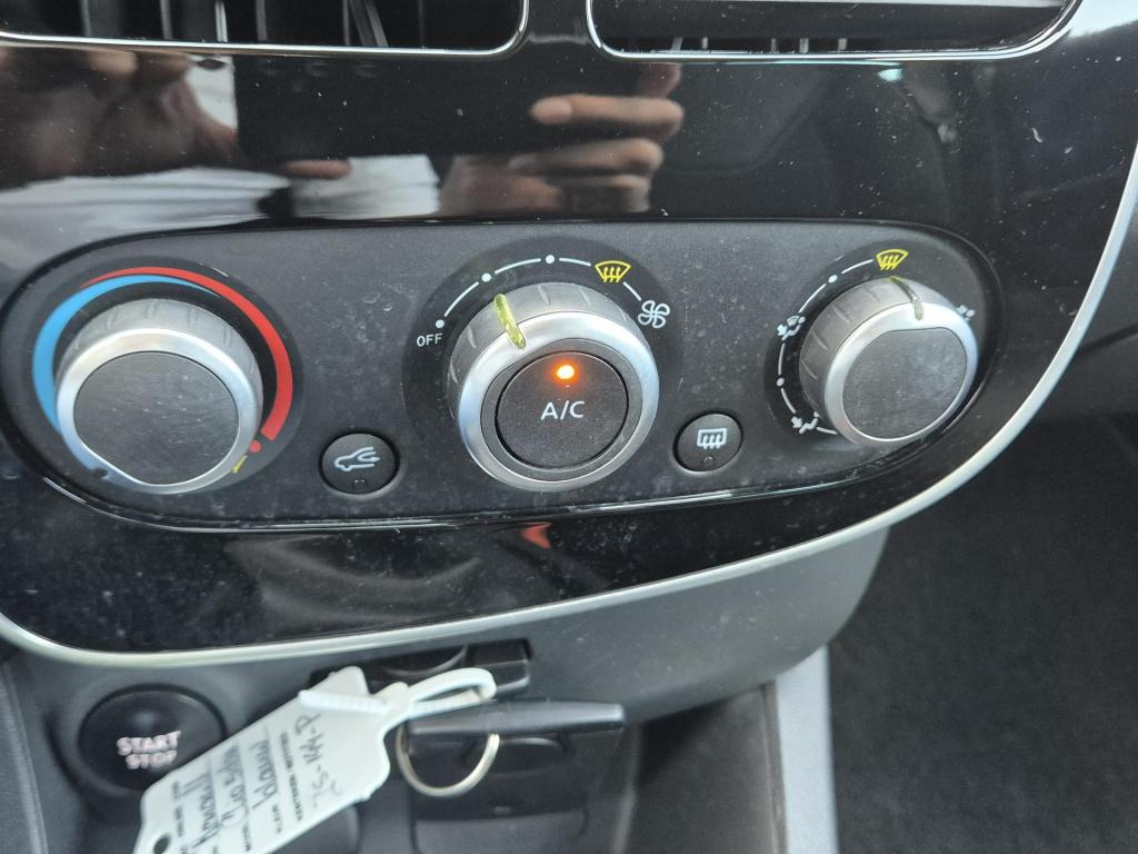 Renault Clio tce 90 eco2 expression airco, p-sensoren, trekhaak, bluetooth,