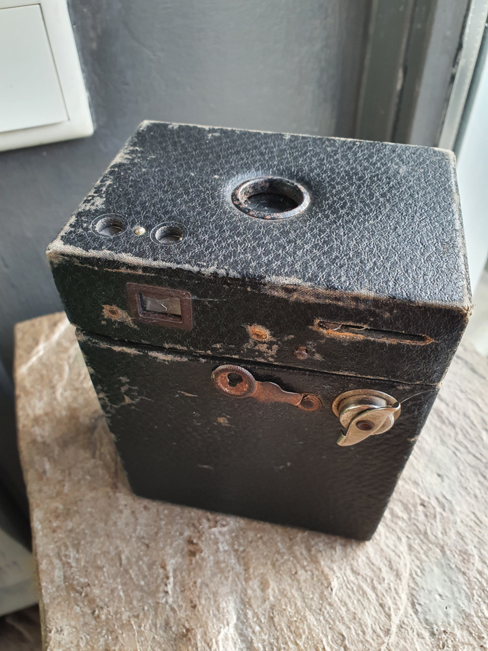 Antieke kodak box camera ca. 1910 voor verzamelaars aangeboden...