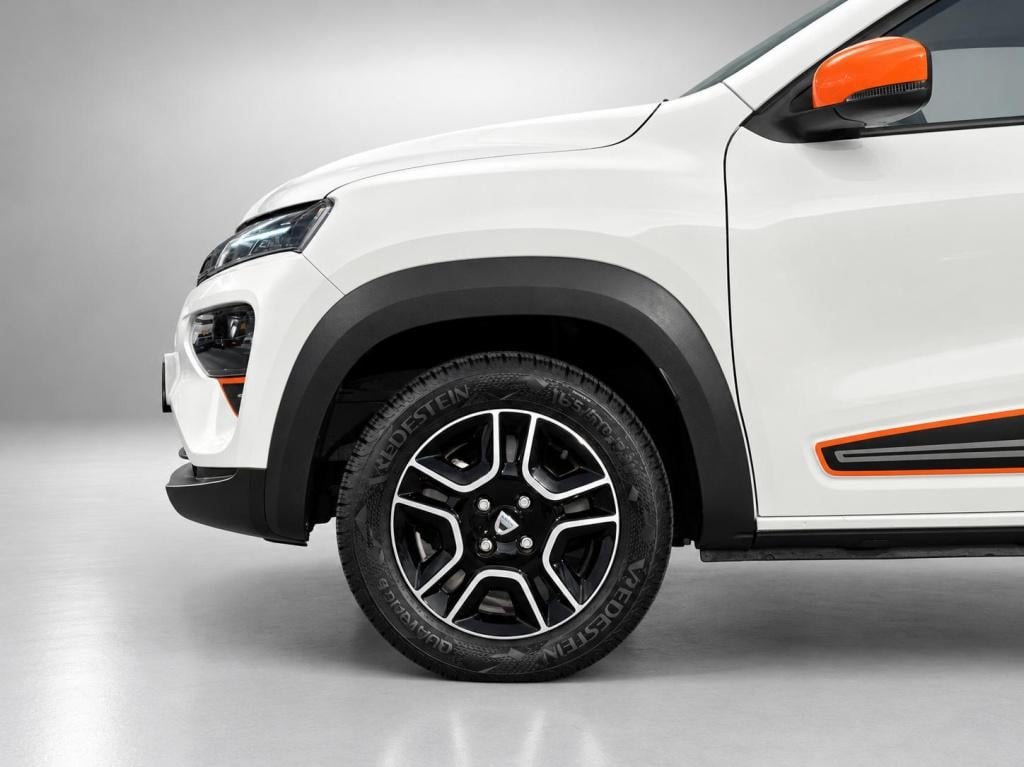 Dacia Spring comfort plus (orange pack) 27 kwh soh 93%