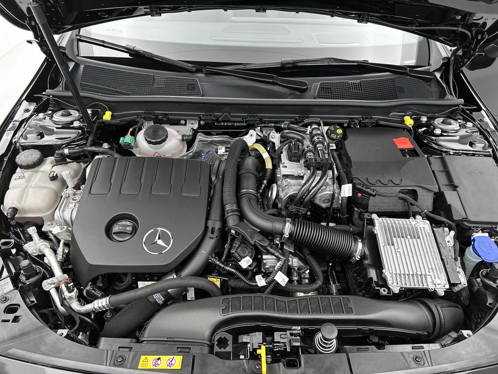 Mercedes-Benz Cla shooting brake 250 e business solution amg amg line | nig