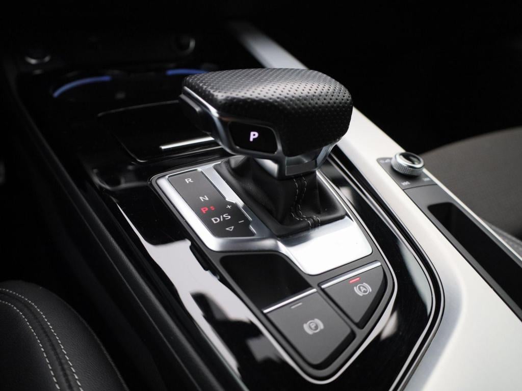 Audi A4 limousine 35 tfsi s edition competition | automaat | virtual cockpi