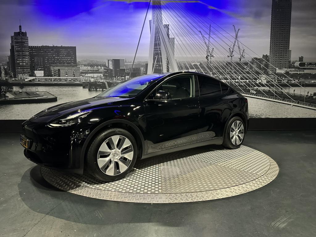 Tesla Model Y rwd 58 kwh *origineel nl*trekhaak*pano*