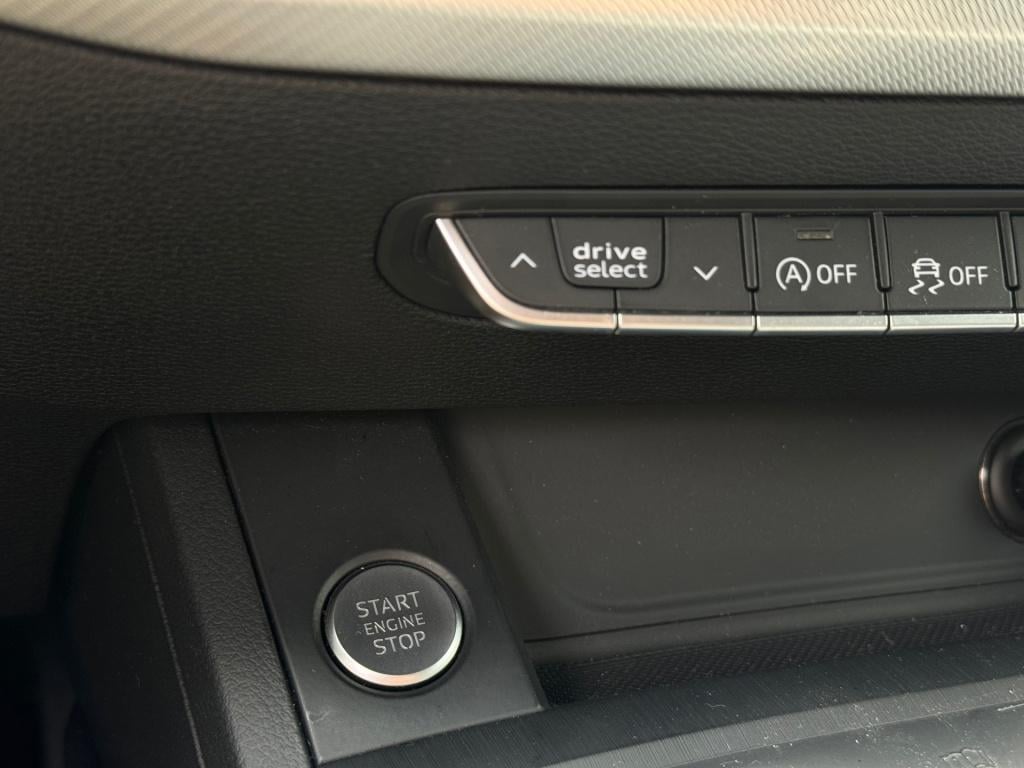Audi A4 limousine 1.4 tfsi sport pro line * carplay * 18 inch * nap