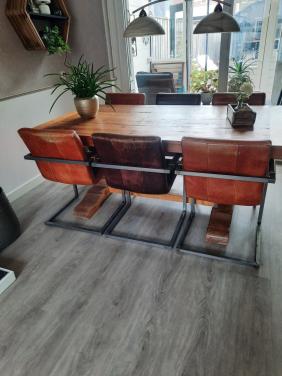 Eettafel met 6stoelen