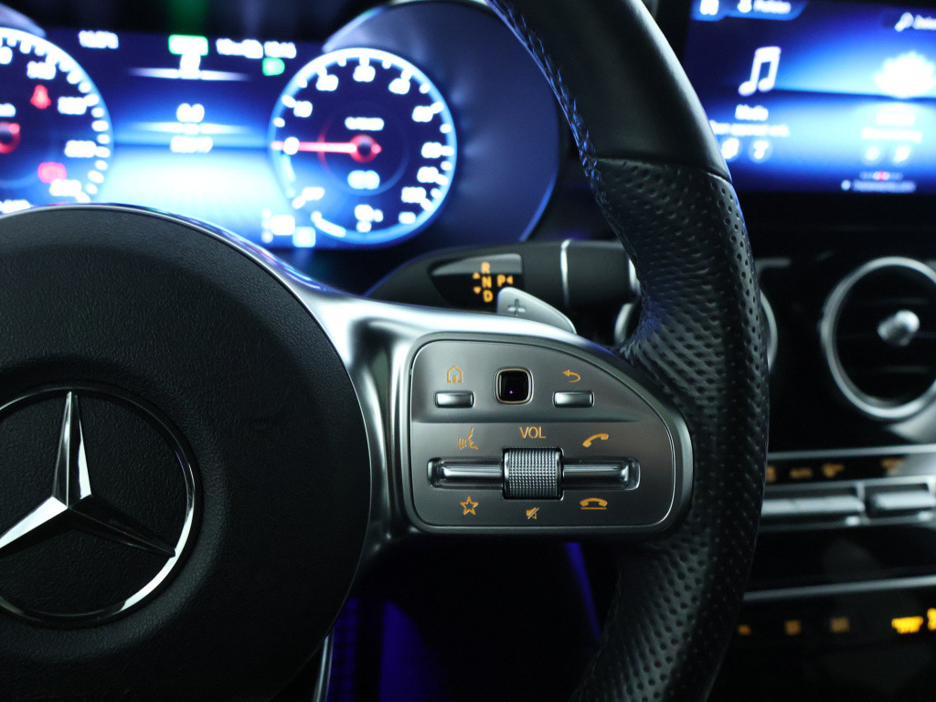 Mercedes-Benz Glc 300 e 4matic premium plus | trekhaak | panoramadak | sfee