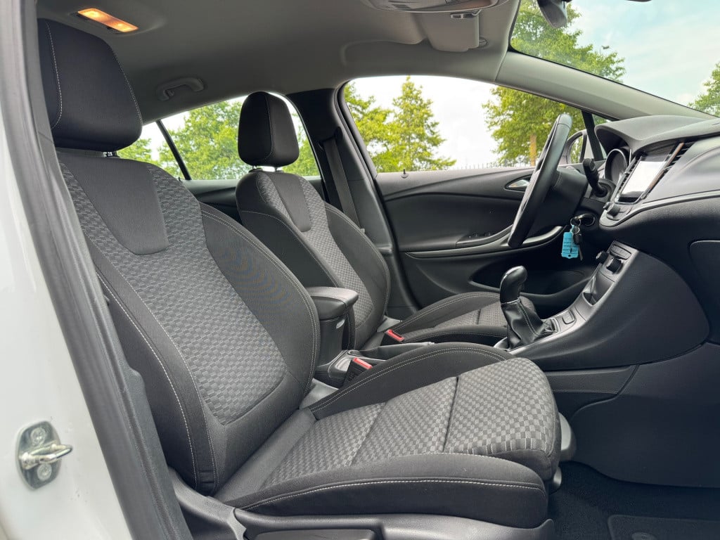 Opel Astra 1.0 105pk * carplay * parkeersenoren