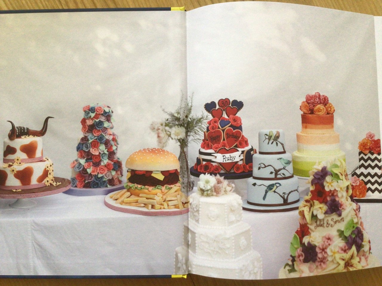 Bakboek Cakeology