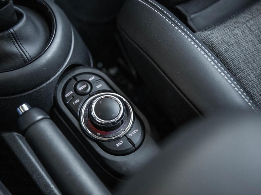 Mini 5-deurs mini (f55) 1.5 one business edition automaat | camera | naviga