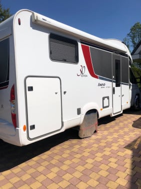 Burstner Camper Ixeo 725 luxe editie 30.