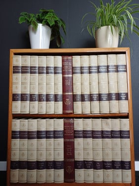 Encyclopaedia Britannica, Engelstalig en 24 delen.