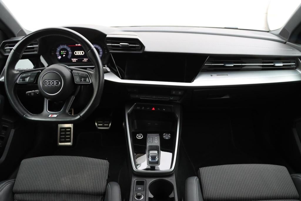 Audi A3 sportback 40 tfsi e s edition 204pk s-tronic