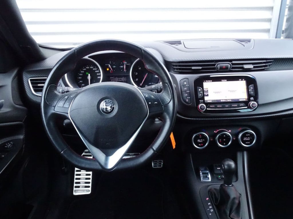 Alfa Romeo Giulietta 1.750 turbo veloce 240pk | sportstoelen | xenon