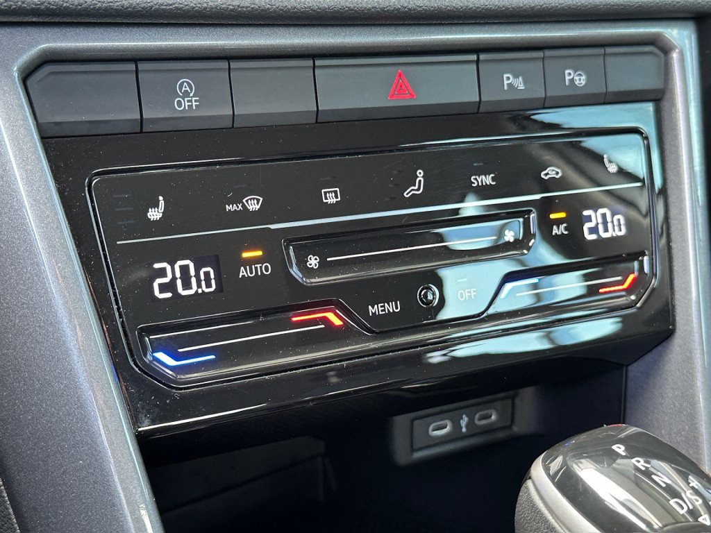 Volkswagen T-roc 1.5 tsi 150pk dsg style | dode hoek | camera | keyless | e