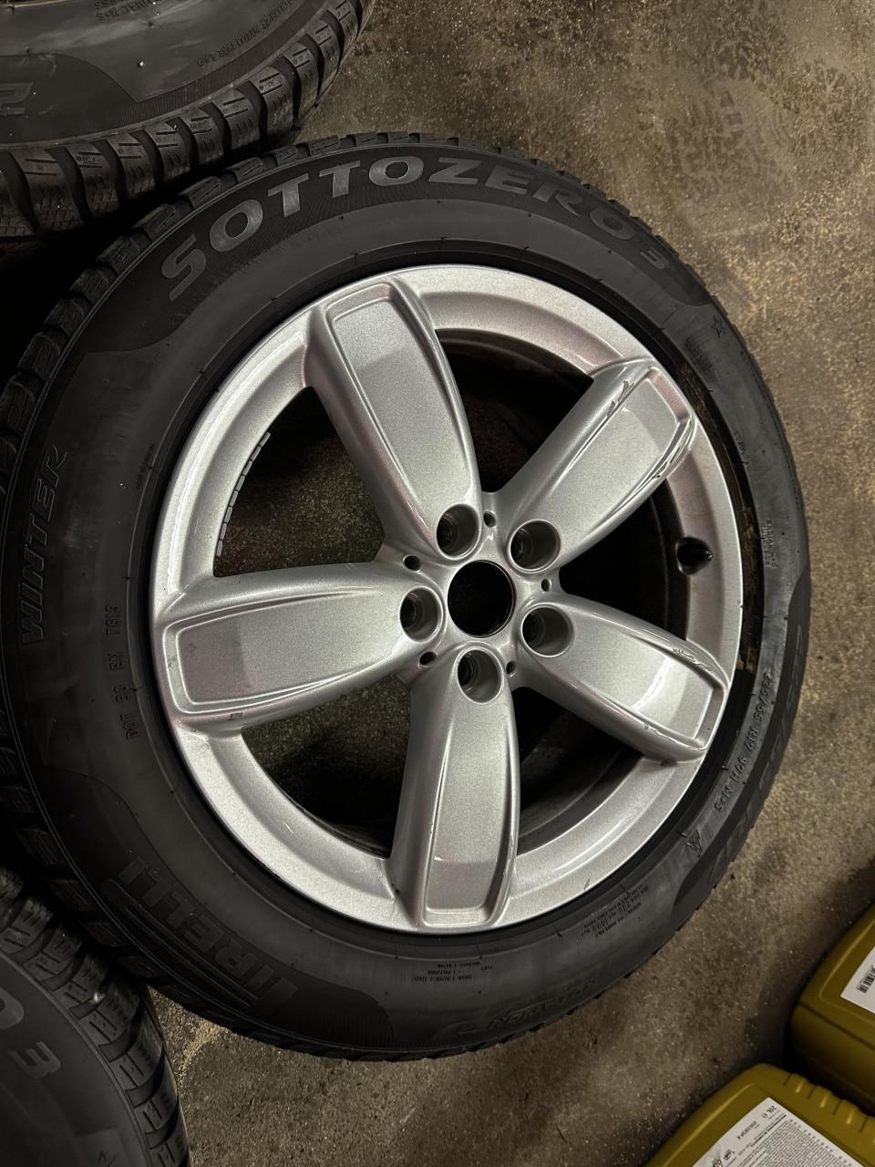 17 inch z.g.a.n. winterbanden met velgen Mini cooper countryman