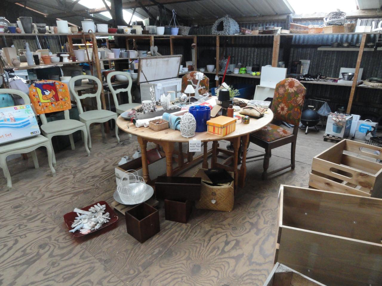 Rommelmarkt / Schuurverkoop