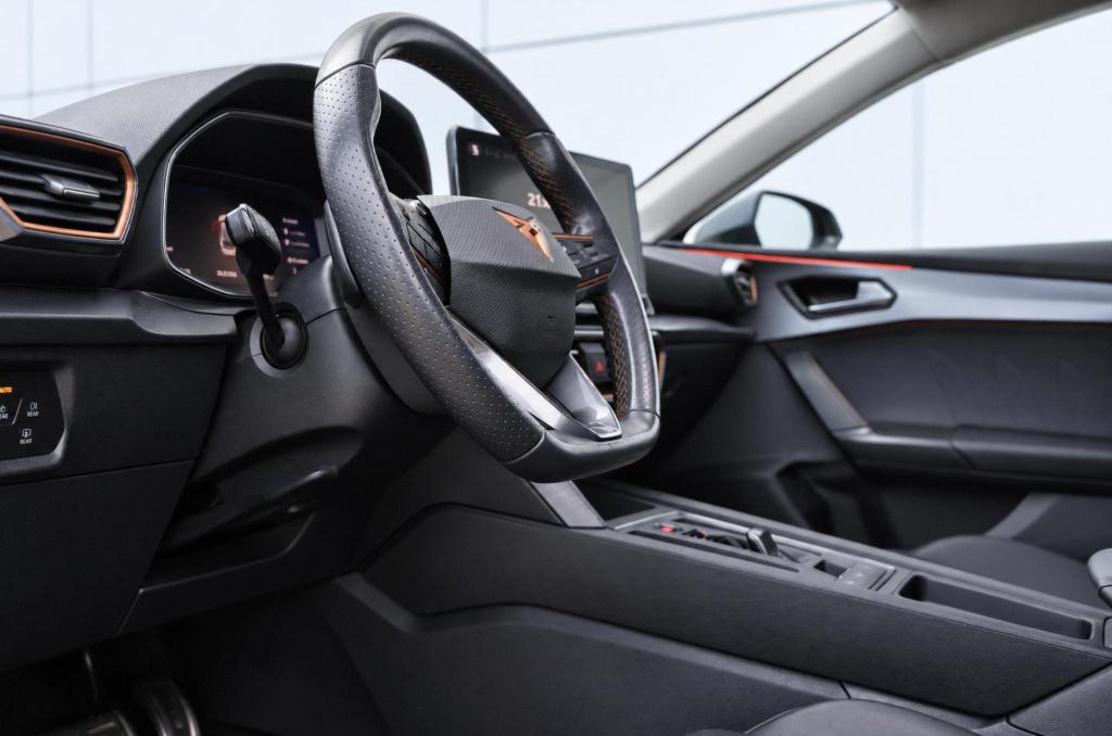 Cupra Leon 1.4 e-hybrid business 204pk dsg6 soh 100%