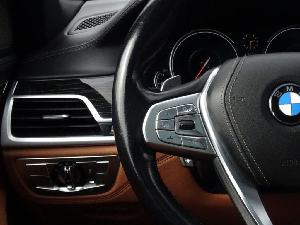 BMW 7 Serie 740e iperformance high executive m-sportpakket | driving assist
