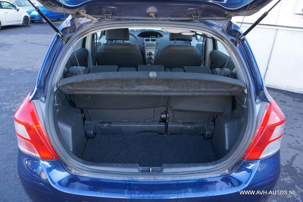 Toyota Yaris 1.0 vvti acces