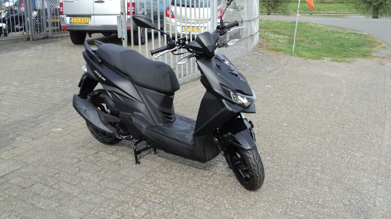 Nieuwe Sym Jet RX4 45km gele plaat